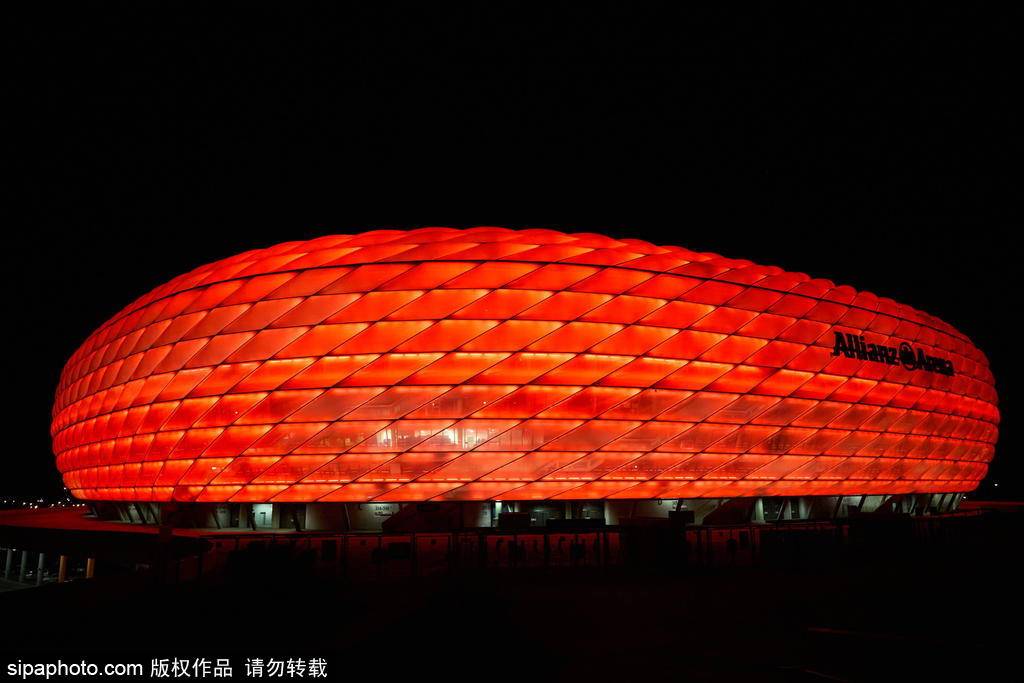 萨内续约大戏！拜仁新合同PK阿森纳诱惑，德国飞翼情归何处？