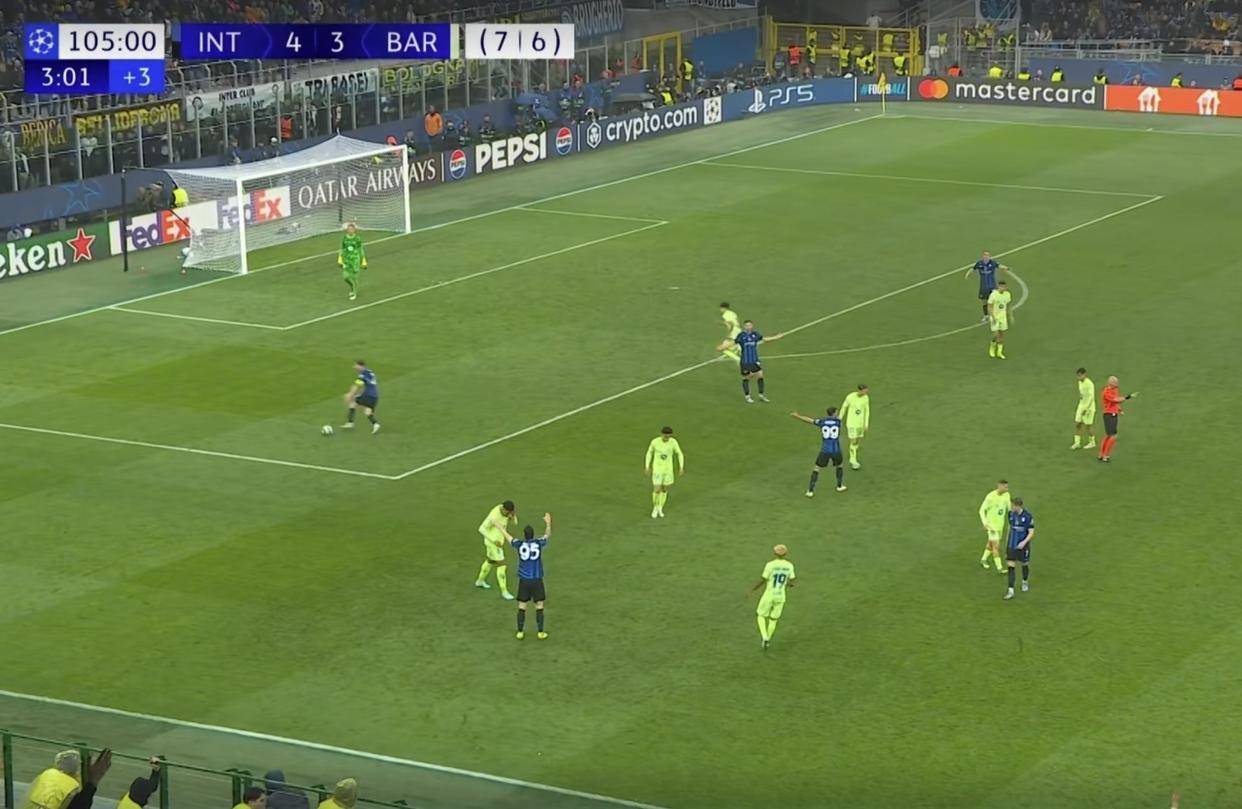 裁判专家：马齐尼亚克让人失望，他吹掉了国米的单刀得分机会