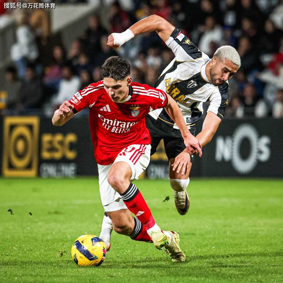 穆里尼奥葡超14场不败！本菲卡读秒2-1绝杀，狂人再现神换人，冲击三冠王